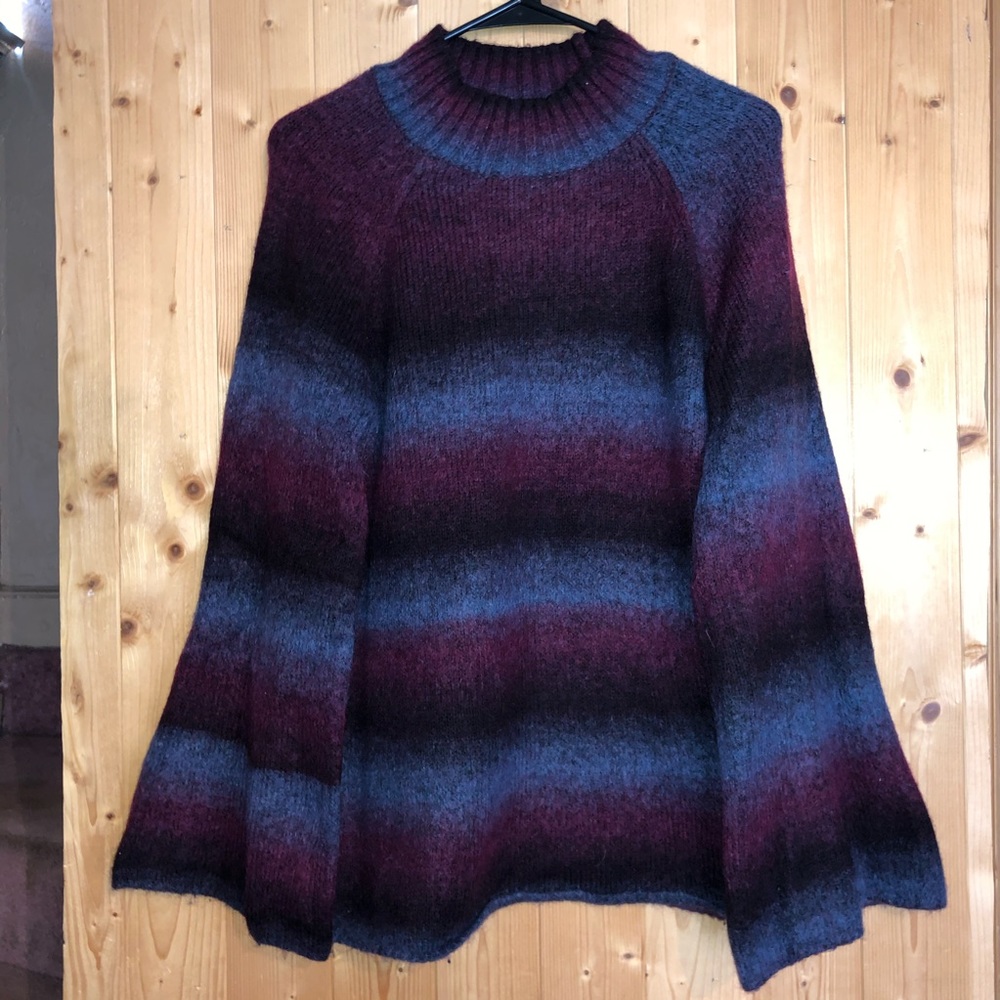 Gradient Bell Sleeve Sweater